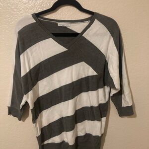 New York & Company Gray and White V-Neck Sweater